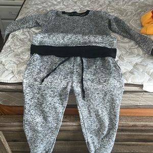 Women’s Sweatshirt & Joggers (Matching Set)